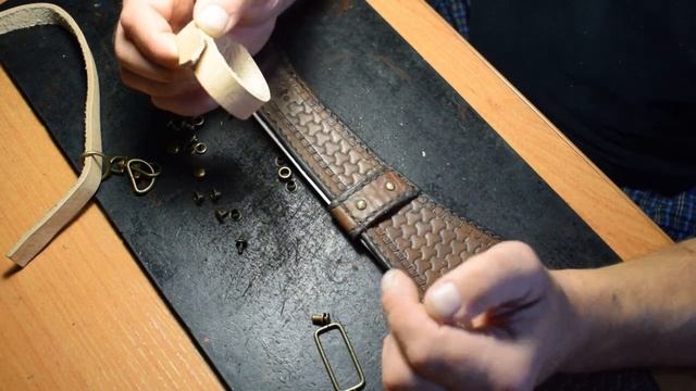 Подвес на Ножны. 5ч. Ножны на Мачете. Эксклюзивные изделия из кожи. смотреть онлайн