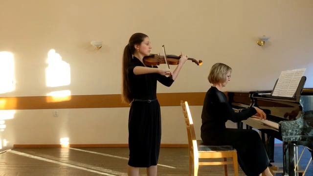 Глазунов Размышление/ исполняет Колчина Маргарита 14 лет смотреть онлайн