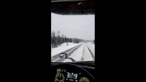 Polish trucker on the work of janitors in Canada / Польский дальнобойщик о работе дворников в Канад