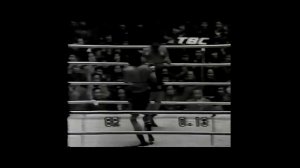 Saensak Muangsurin vs. Sang Hyun Kim.WBC LWWC.1978.12.30