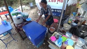 Как готовят тайский суп ТОМ ЯМ в макашнице в Паттайе Тайланд