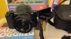 Sony ZV-E10 | THE Camera for Vlogs? Review