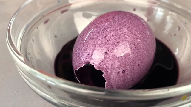 Как покрасить яйца в лавандовый цвет? Идеи композиций и лайфхак. смотреть онлайн