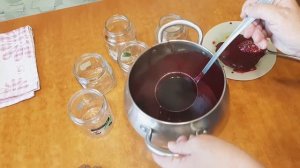 Варенье из жимолости без косточек, два рецепта приготовления
