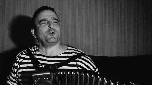 Шарф голубой (исп.А.Худов).
