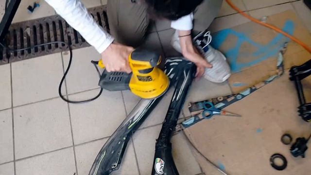 PEINTURE SPECIALIZED DEMO 8  EP1