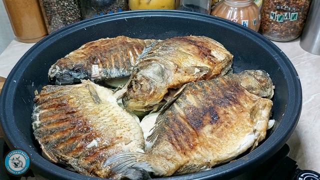 КАРАСЬ тушеный в МОЛОКЕ. РЕЦЕПТ. ВКУСНАЯ домашняя ЕДА. РЫБА в молоке. Готовим карася. Вкусный карас