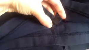 Как закрепить разрез на юбке.
