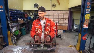 ДВУХКОЛЁСНЫЙ АВТОМОБИЛЬ с ГИРОСКОПОМ!