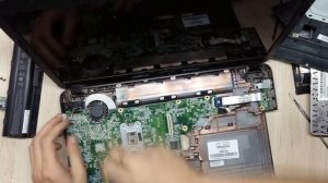 КАК РАЗОБРАТЬ И ПОЧИСТИТЬ НОУТБУК COMPAQ CQ58 ОТ ПИЛЫ И ЗАМЕНИТЬ ТЕРМОПАСТУ !!!