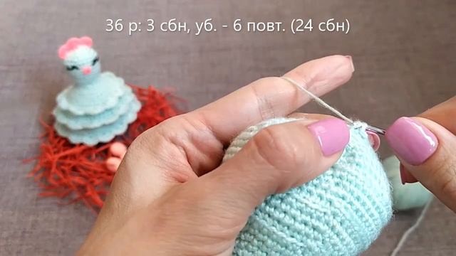 Пасхальная курочка крючком. Пасхальные поделки мастер-класс: Курочка Чубарочка. Crochet Easter смотреть онлайн
