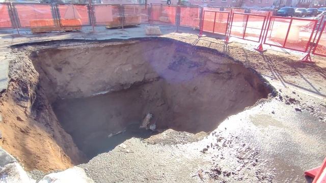 Провал в Самаре на Металлистов 66/Утро 5 апреля смотреть онлайн