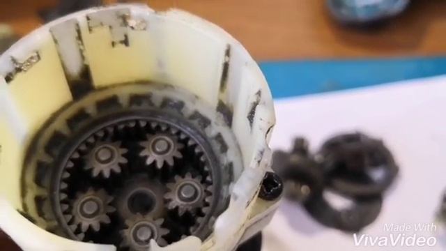 Ремонт редуктора шуруповерта MAKITA.