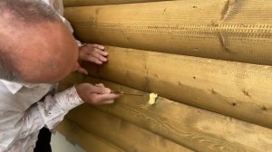 Как заделать дырки в дереве? Как сэкономить на отделке окон после монтажа блок хауса