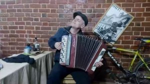 Про Папиросочку (Я укуренный иду по переулочку)  - Саныч   (Алёшкин Кавер Баян)