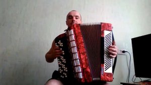 А я милого узнаю по походке!