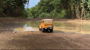 Toyota Land Cruiser FJ40 Scale Rc Crawler FMS 1/10