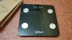 напольные весы kitfort KT-805
