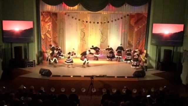 Таймырский народный ансамбль песни и танца народов Севера "Хэйро"