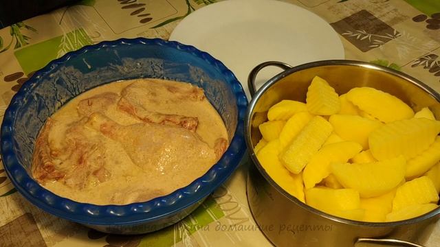 Курочка маринованная в кефире на подушке из картофеля Chicken marinated in kefir
