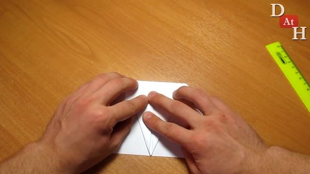 ПРОСТОЙ и КЛАССНЫЙ бумажный самолетик своими руками смотреть онлайн