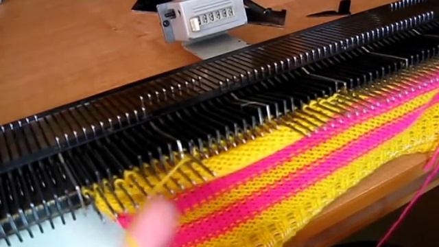 НОСКИ классические с пяткой частичное вязание Ч.1 "Учимся вязать за 4 урока" вязальной машине Нева-