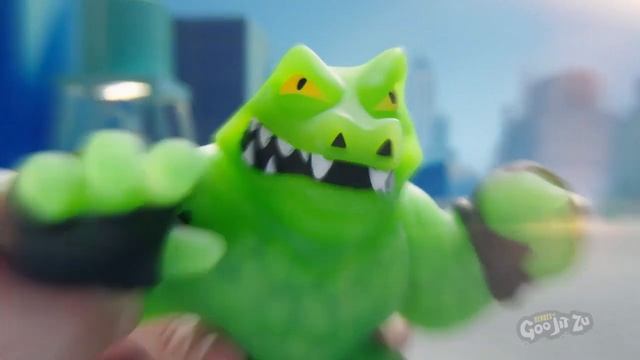 Герои Гуджитсу в деле! Heroes of Goo Jit Zu игрушки тянучки с различным наполнением смотреть онлайн