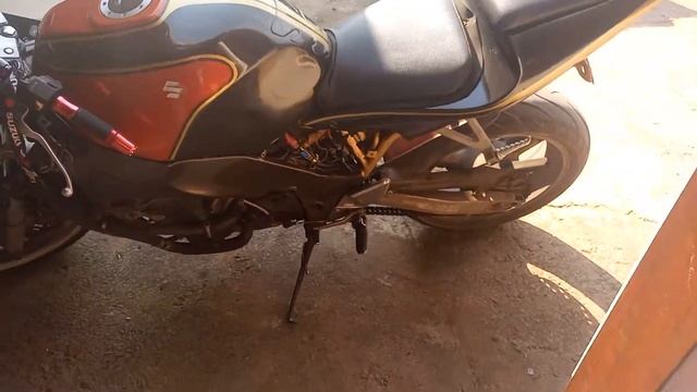 Um pouco da minha RF900R ;) смотреть онлайн