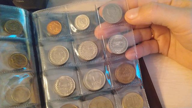 Регулярные монеты стран мира. Альбом №28 смотреть онлайн