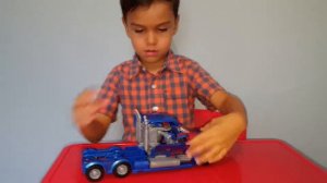 Распаковка Огромного Трансформера ОПТИМУС ПРАЙМ! UNBOXING!! BIG OPTIMUS PRIME! TRANFORMER!!