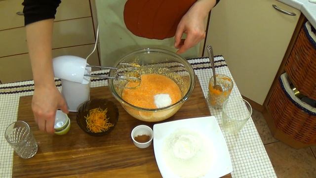 Кексы из тыквы и апельсина. смотреть онлайн