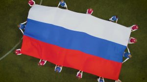 В день флага России гимн Российской Федерации поёт ВСЯ СТРАНА!
