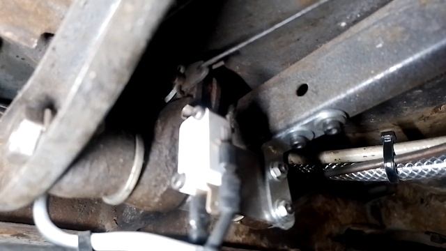 Contact additionnel commande de feux STOP AR Renault 4CV смотреть онлайн