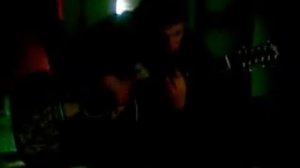 Сурхай поет рэп под гитару