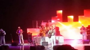 Александр Новиков  с Красавицей в обнимку