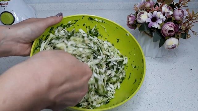 3 НЕОЖИДАННЫХ РЕЦЕПТА САЛАТА из ОБЫЧНОЙ МОЛОДОЙ КАПУСТЫ!!! РАБОТАЮЩИЕ СОВЕТЫ, КАК ПОХУДЕТЬ!!!