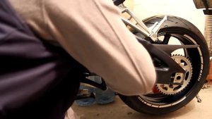 Yamaha FZ1 "Серый волк" - Замена звезд и цепи. Часть 1