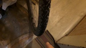 Новая Schwalbe MARATHON Winter Plus SmartGuard 26x2.0 B/B+RTHS396 (200 studs) и её особенности.