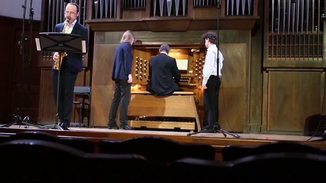 Елизавета Згирская – «Сигнал с планеты Тральфамадор» для альтового саксофона и органа смотреть онлайн