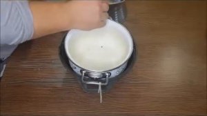 Топим барсучий жир на паровой бане.