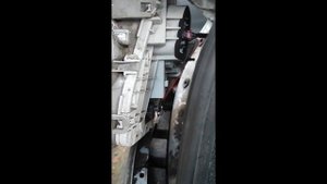 Как снять задний фонарь на Шкода Рапид