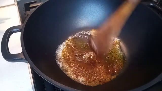 Куриные голени в маринаде.Рис с овощами на гарнир.