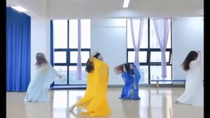 Танец ХАЛИДЖИ Ее и его история любви  Да благословит вас Бог فرقة ميامي - والله لأربيك