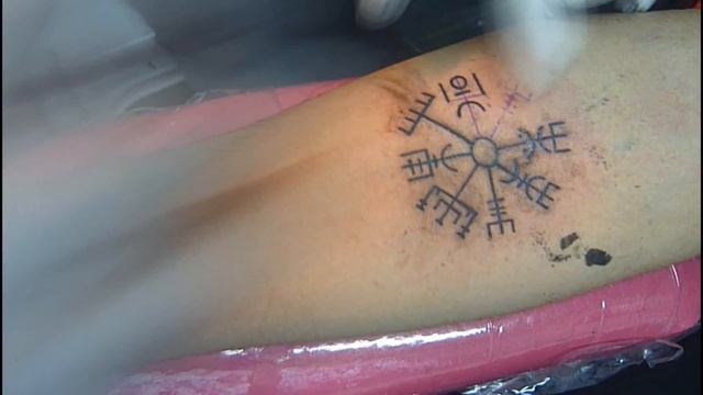Pin Up Tattoo 2016 - Vegvísir смотреть онлайн