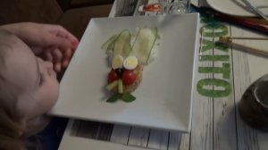 Киев День#7 гуляем на Майдане купим рюкзак Минни Маус встретим Миньйона распакуе