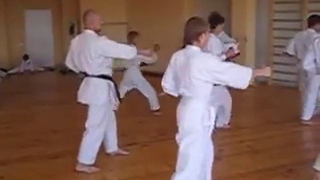 Tonfa Simliest Kombination :: Простейшая комбинация приемов с тонфа