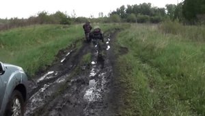 Мотоцикл Урал по жуткой грязи