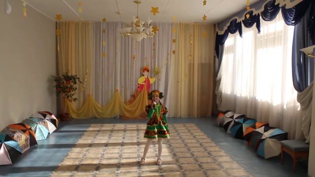 Золотая Осень. Мошарина Варя. 6 лет смотреть онлайн