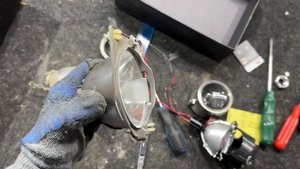 БЛИЖНИЙ КАК ДАЛЬНИЙ | УСТАНОВКА Bi-Led модулей своими руками | bi-led в Тойота Королла Церес
