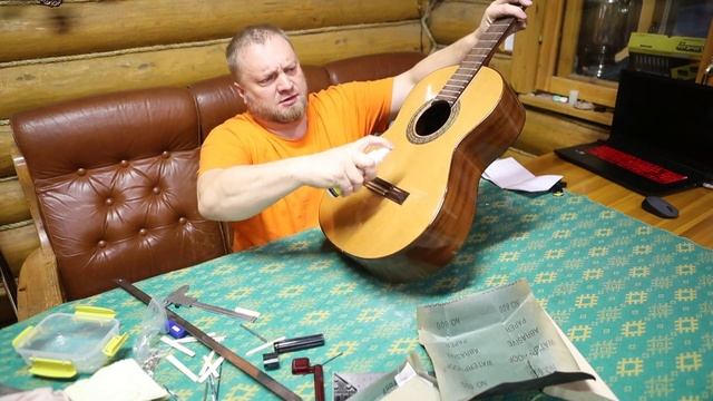 Paco Castillo 202. Регулируем струны и лады. смотреть онлайн